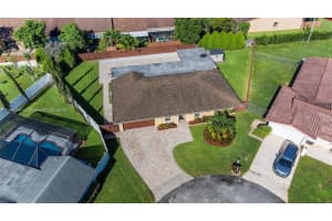 835 W Plantation Cir Plantation, FL 33324 - MLS#A11896441