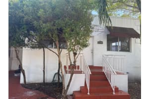 1738 Sw 17th St, Miami