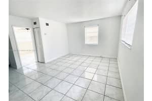 825 Nw 9th St 825 Hallandale Beach, FL 33009 - MLS#A11896473