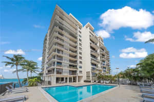 801 N Venetian Dr 903 Miami, FL 33139 - MLS#A11896496