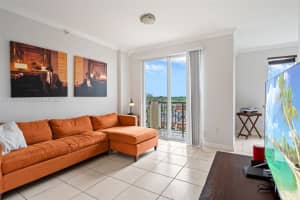 9021 Sw 94th St 707, Miami