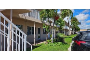 230 Sw 11th Ave 14 Hallandale Beach, FL 33009 - MLS#A11896522