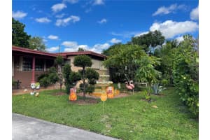 1961 Sw 36 Avenue Fort Lauderdale, FL 33312 - MLS#A11896537