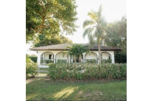 867 Nw 4th Ave, Homestead