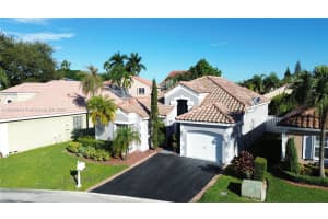 366 Bedford Ave Weston, FL 33326 - MLS#A11896548