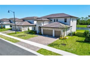 4390 Sw 122nd Ter, Davie