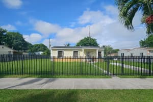15770 Nw 17th Pl, Miami Gardens