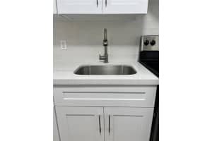 2588 Ne 182nd Ter F North Miami Beach, FL 33160 - MLS#A11896579