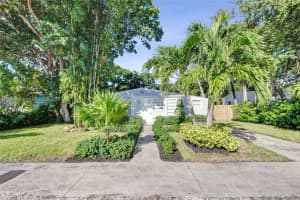 119 Sw 22nd Ave Fort Lauderdale, FL 33312 - MLS#A11896609