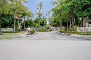 3024 S Oakland Forest Dr 3101 Oakland Park, FL 33309 - MLS#A11896637