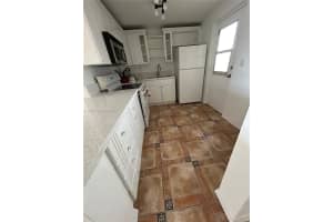 7850 Byron Ave 403 Miami Beach, FL 33141 - MLS#A11896655