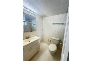 8000 Harding Ave 5f, Miami Beach
