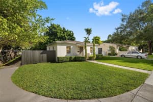6395 Sw 41st St South Miami, FL 33155 - MLS#A11896697