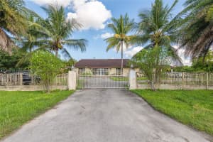 19491 Sw 216th St Miami, FL 33170 - MLS#A11896701
