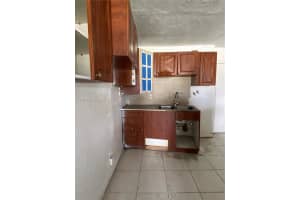 3954 Nw 182nd Ln, Miami Gardens