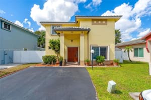18536 Nw 56th Pl, Miami Gardens