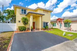 18536 Nw 56th Pl Miami Gardens, FL 33055 - MLS#A11896735