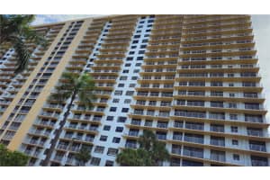 290 174th St 1905 Sunny Isles Beach, FL 33160 - MLS#A11896752