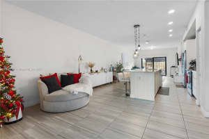 7805 Nw 104th Ave 6 Doral, FL 33178 - MLS#A11896784