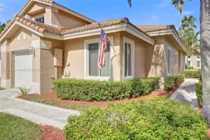 15825 Sw 11th St, Pembroke Pines