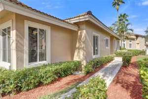 15825 Sw 11th St Pembroke Pines, FL 33027 - MLS#A11896796