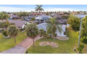 5024 Skyline Blvd Cape Coral, FL 33914 - MLS#A11896797