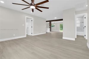 462 Muskegon Ave N Fort Myers, FL 33905 - MLS#A11896804