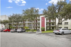 750 Sw 133rd Ter 114c, Pembroke Pines