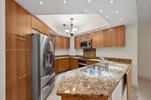 510 Nw 84th Ave 318, Plantation