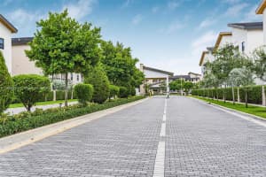 7865 Nw 104th Ave 33 Doral, FL 33178 - MLS#A11896865