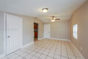 5740 Douglas St Hollywood, FL 33021 - MLS#A11896866