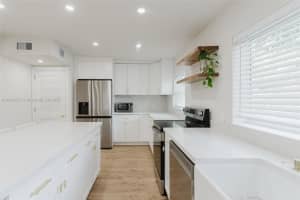 1430 Sw 32nd Ct . Fort Lauderdale, FL 33315 - MLS#A11896873