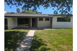 2816 Ne 18th Ter, Wilton Manors