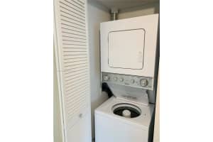 2412 Ne 26th St 4 Fort Lauderdale, FL 33305 - MLS#A11896974