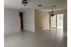 8750 Sw 42nd Ter Miami, FL 33165 - MLS#A11896980