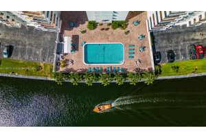 401 Golden Isles Dr 304 Hallandale Beach, FL 33009 - MLS#A11897014