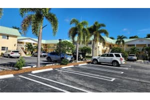 35 Colonial Club Dr 203 Boynton Beach, FL 33435 - MLS#A11897017