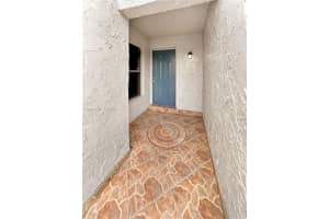 5608 Nw 19th St Lauderhill, FL 33313 - MLS#A11897027