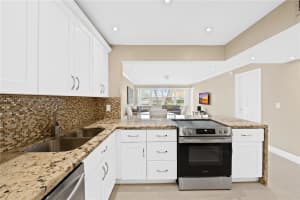 329 Se 3rd St 103s Hallandale Beach, FL 33009 - MLS#A11897116