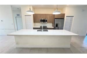 8005 Nw 104th Ave 21 Doral, FL 33178 - MLS#A11897125