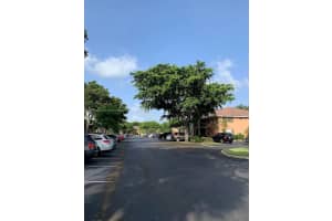 10337 Nw 8th St 202 Pembroke Pines, FL 33026 - MLS#A11897144