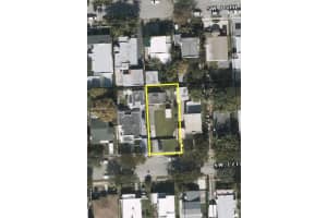 2269 Sw 17th St, Miami