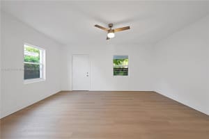 1127 Nw 2nd Ave Fort Lauderdale, FL 33311 - MLS#A11897212