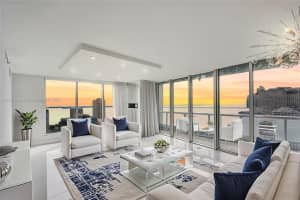 495 Brickell Ave 2301, Miami