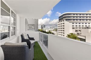 100 Lincoln Rd 643, Miami Beach