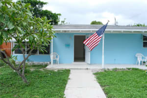 39 Se 13th Ter Dania Beach, FL 33004 - MLS#A11897253