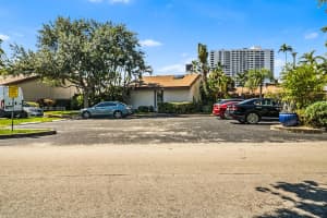 513 Leslie Dr Hallandale Beach, FL 33009 - MLS#A11897271