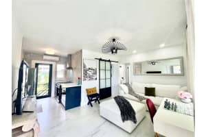 8270 NE 1st Pl #4, Miami, FL 33138, - MLS#A11897273