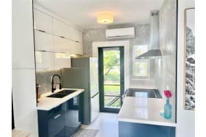 8270 NE 1st Pl #4, Miami, FL 33138, - MLS#A11897273