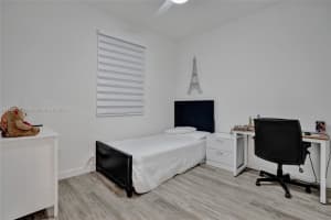 250 Sw 159th Ct 250 Pembroke Pines, FL 33027 - MLS#A11897293